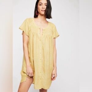 Free People 100% Silk smocked dress with pockets Sz S